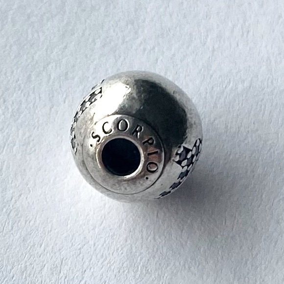 Pandora Essence Scorpio Charm - Picture 2 of 3